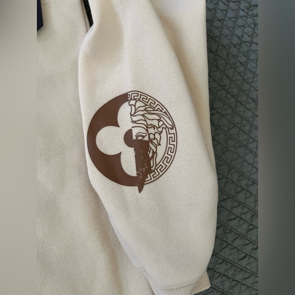 Crooks and castles hoodie - Picture 3 of 3